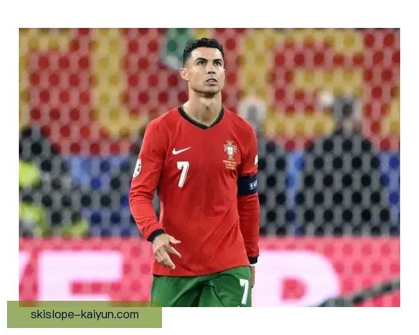 欧洲杯预选赛进球榜争夺激烈，顶尖前锋状态回暖。