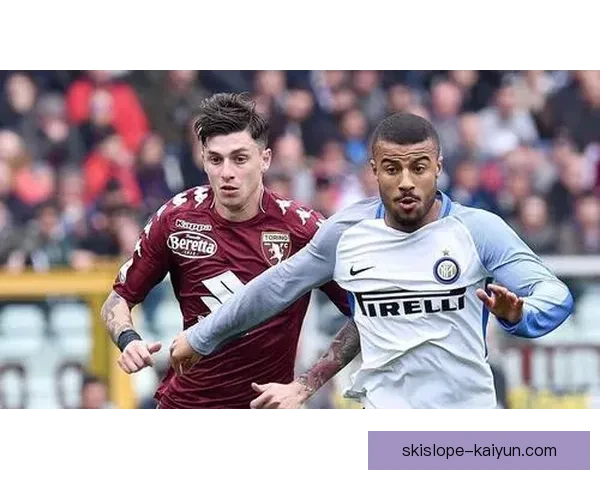 拉菲尼亚重返首发位置，近期表现稳健值得关注